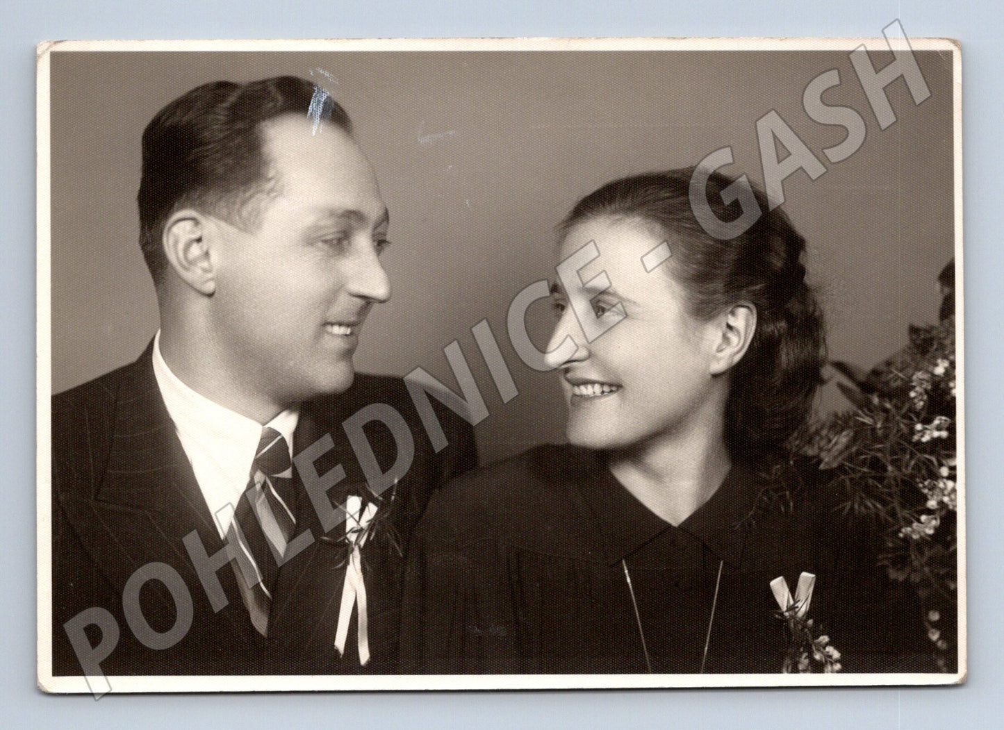 Pohlednice portrét dvojice 40 50 léta čb (M18335)