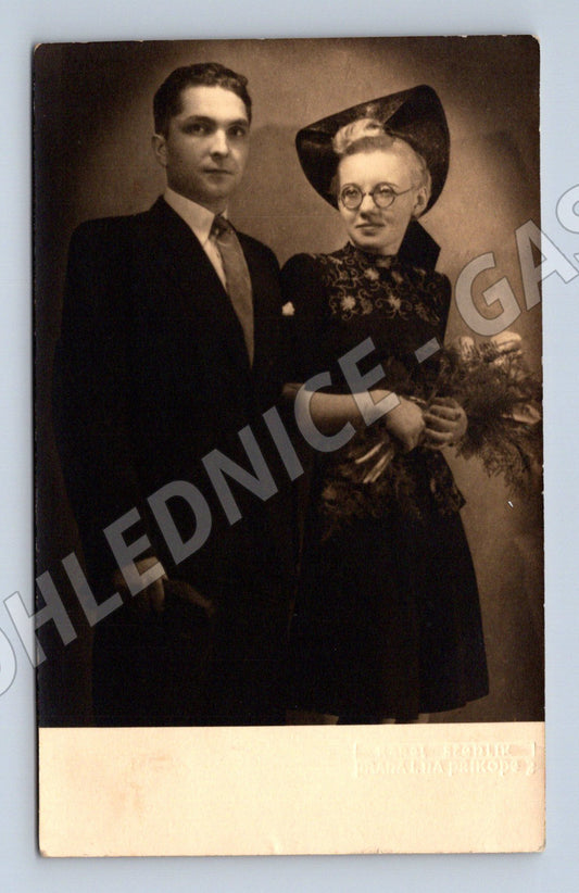 Pohlednice etnografický portrét kroj (M18357)