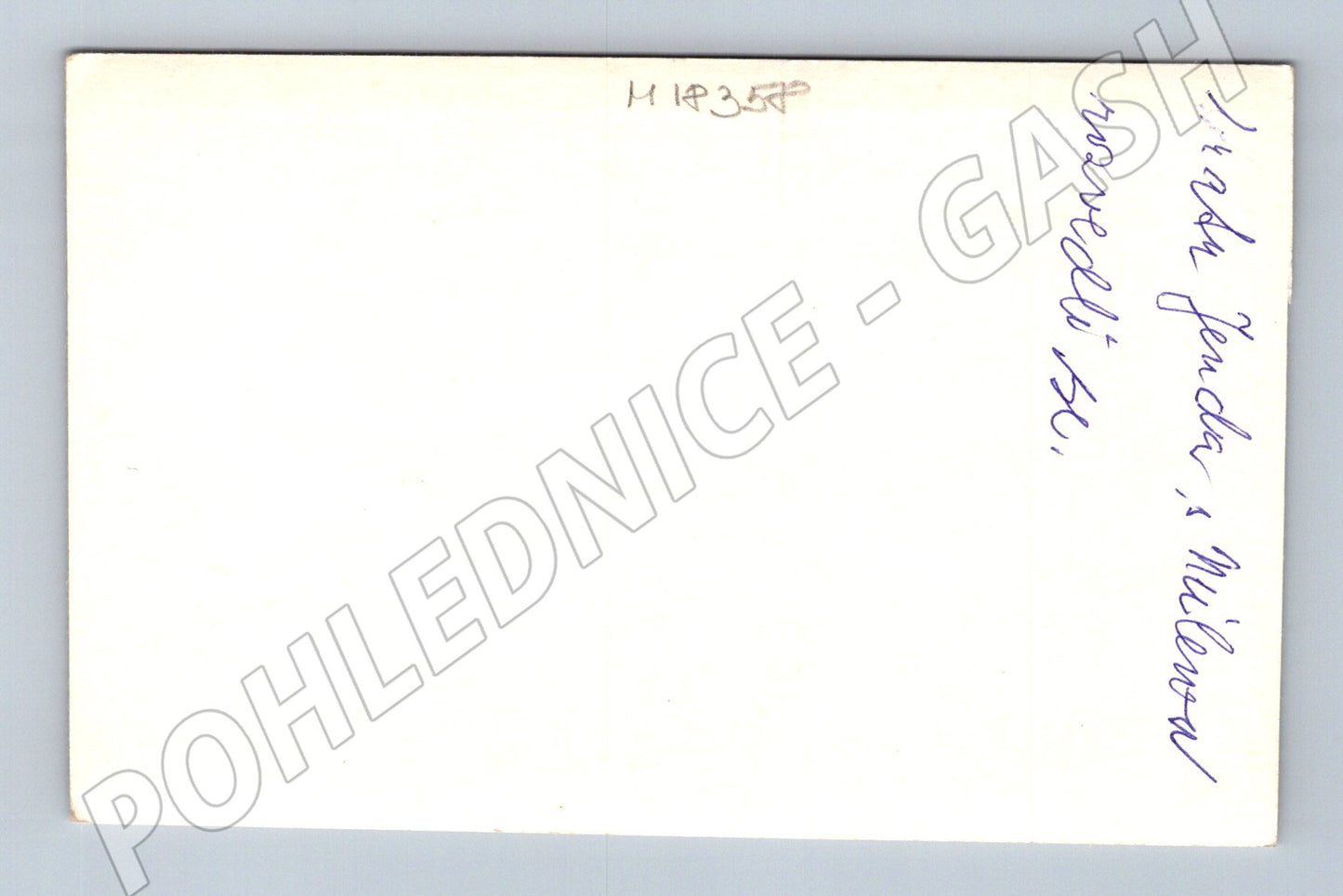 Pohlednice pár v parku dobová móda (M18358)