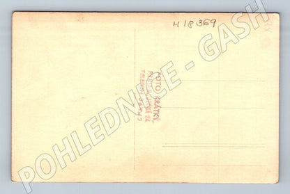 Pohlednice skupina lidí Foto Krátký Praha (M18369)