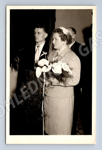 Pohlednice svatební ženich nevěsta čb (M18386)