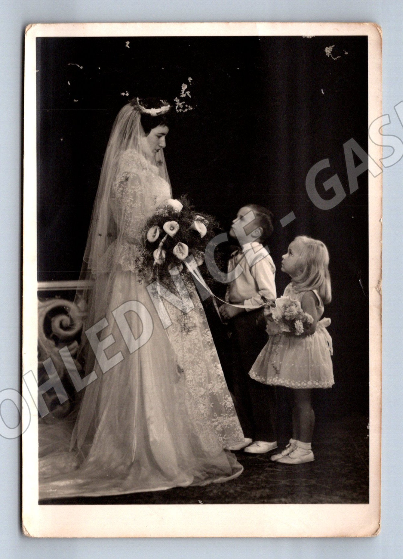 Pohlednice svatební s dětmi čb (M18387)