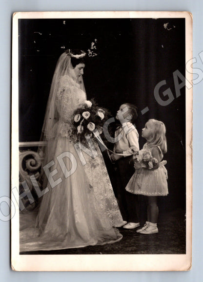 Pohlednice svatební s dětmi čb (M18387)