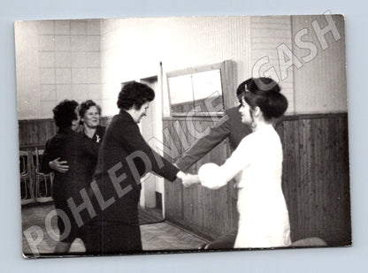 Pohlednice společenská událost tanec 60 70 (M18428)