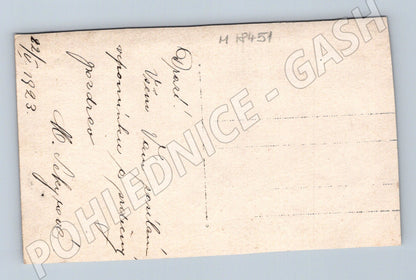 Pohlednice 1923 žena a dítě na schodech ČSR (M18451)