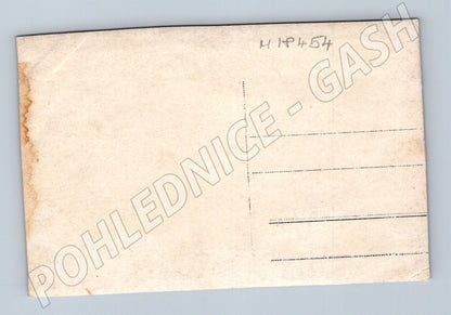 Pohlednice tři ženy na lavičce ČSR do 1950 (M18454)