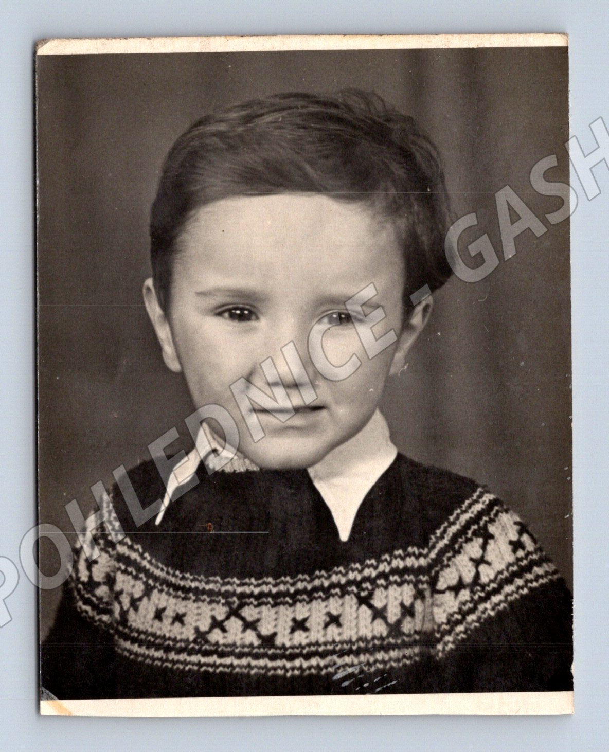 Pohlednice portrét dítěte čb fotografie (M18529)