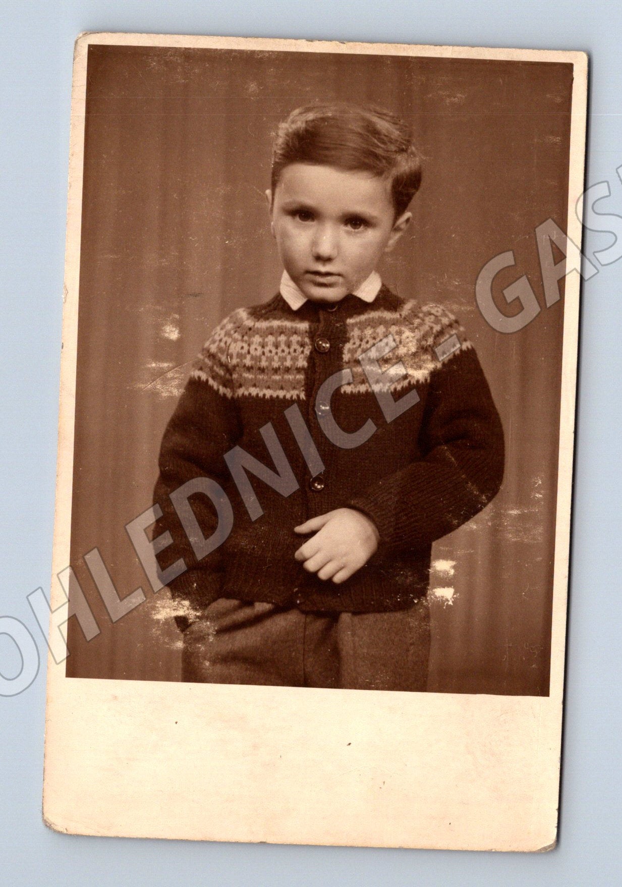 Pohlednice portrét dítěte čb retro (M18530)