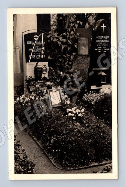 Pohlednice hřbitovní náhrobky ČR před 1950 (M18558)