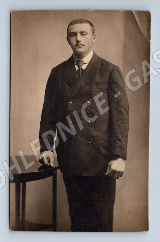 Pohlednice ateliérový portrét muže Richard Kalina (M18626)