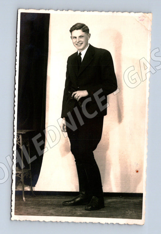 Pohlednice mladý muž věnování 1941 Velkoryje (M18683)