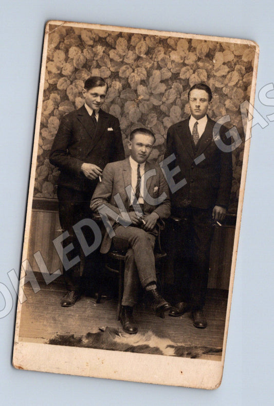 Pohlednice skupina mužů 1 pol 20 století (M18733)