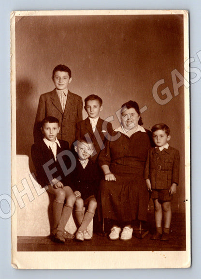 Pohlednice rodinná fotografie 1947 (M18744)