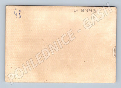Pohlednice společnost u stolu cca 70 léta (M18893)