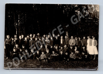 Pohlednice školní foto skupina dětí před 1950 (M18915)