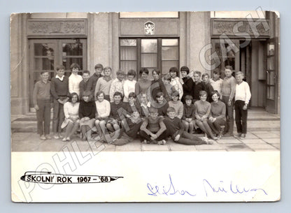 Pohlednice školní 1967 68 podpisy třídy ČSSR (M18916)