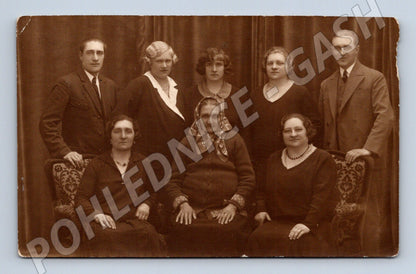 Pohlednice rodinný portrét secesní období (M18930)