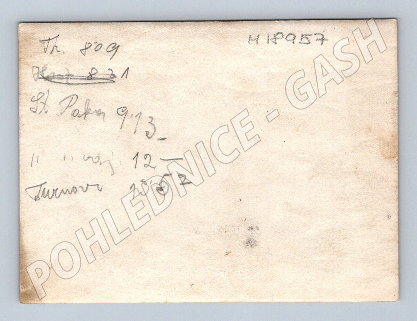 Pohlednice čtyři muži na lavičce Turnov (M18957)