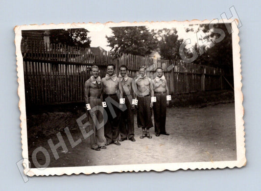 Pohlednice pánská skupina věnování ČR před 1950 (M18967)