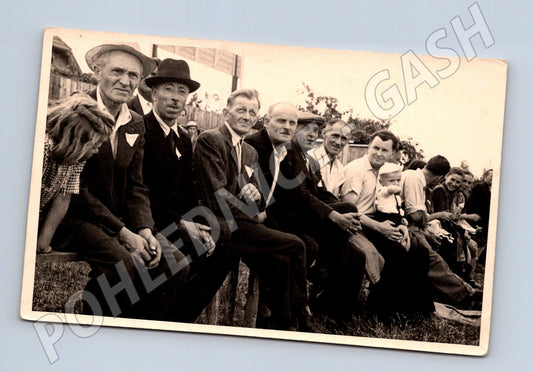 Pohlednice venkovská slavnost skupina ČSR do 1950 (M18970)