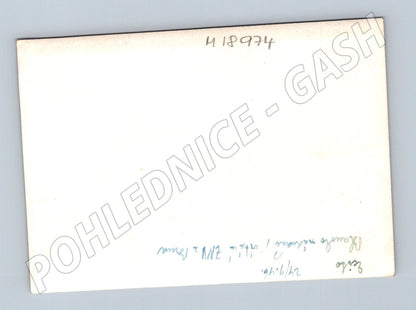 Pohlednice skupina osob podepsáno datováno 1946 (M18974)