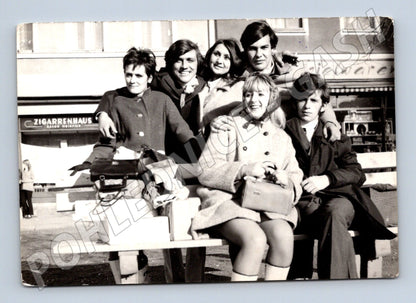 Pohlednice skupina mladých lidí Německo 60 léta (M18988)