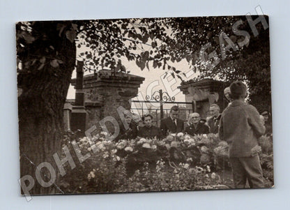 Pohlednice Říčany smuteční událost před 1950 (M18994)