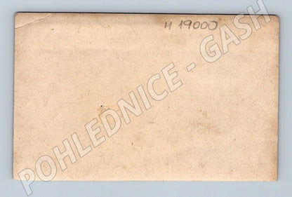 Pohlednice žena s dítětem originál černobílá (M19000)