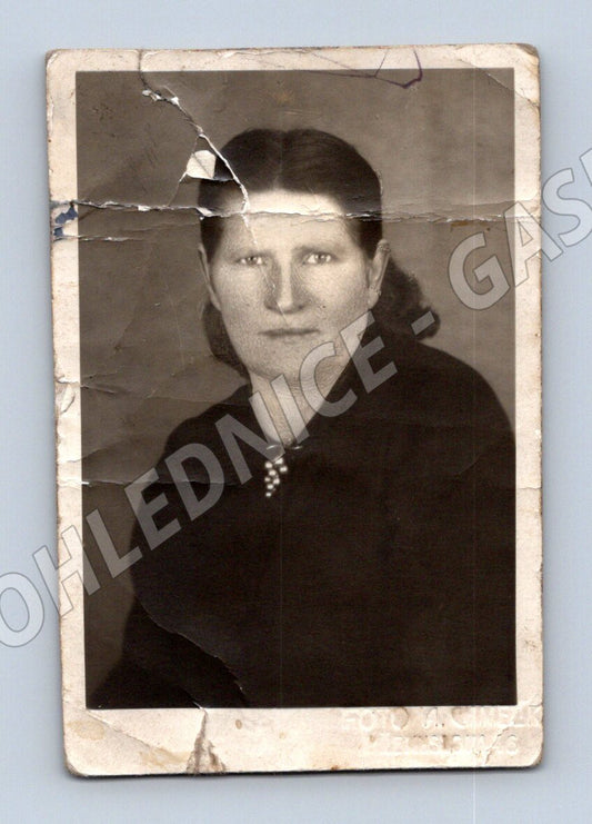 Pohlednice portrét ženy FOTO A CHMELA Přerov poškozená (M19046)