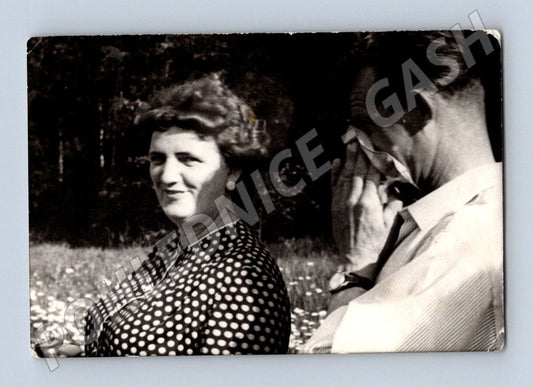 Pohlednice Černobílá portrét dvou osob 1960 (M19088)