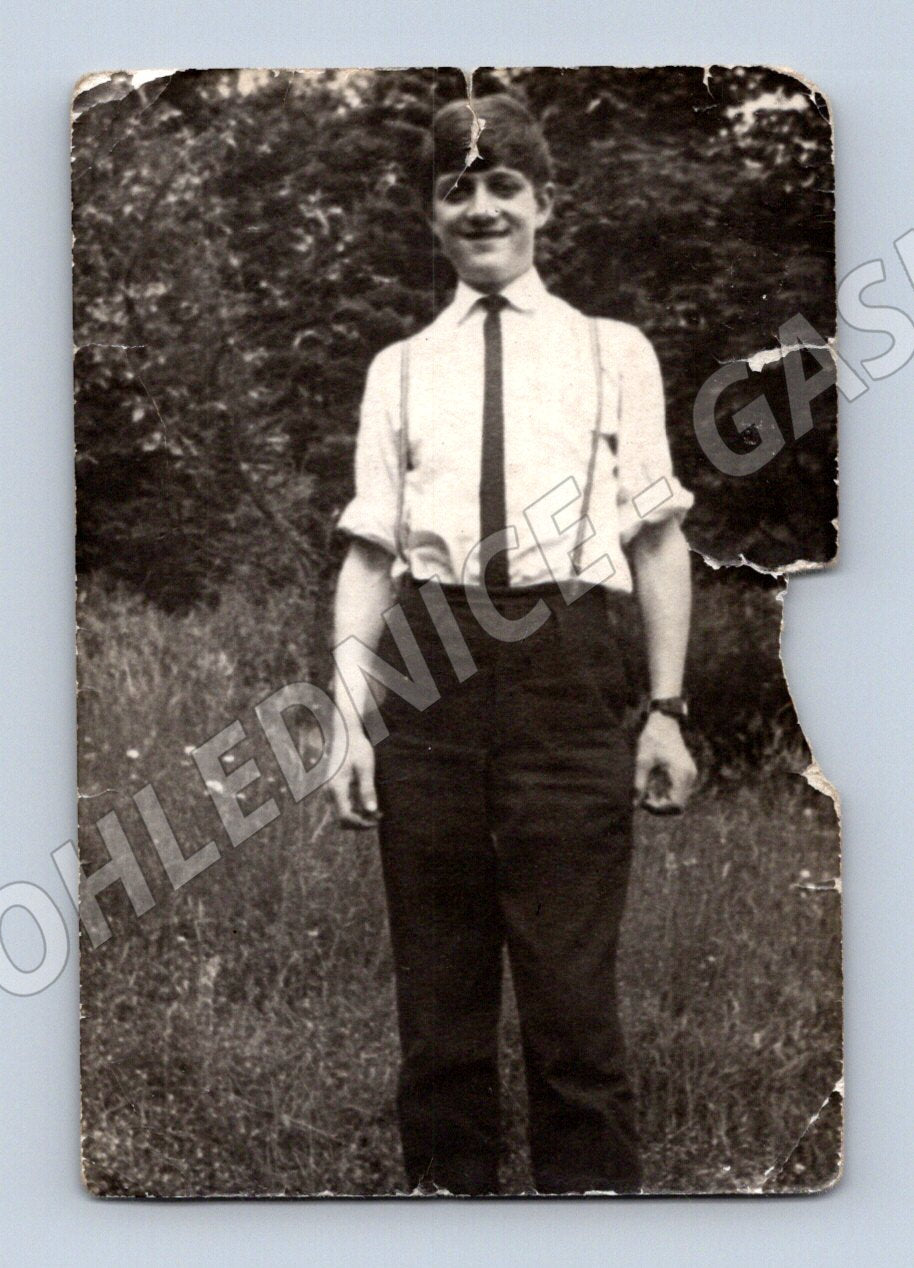 Pohlednice Starý portrét mladého muže vlastnoručně podepsaná (M19102)