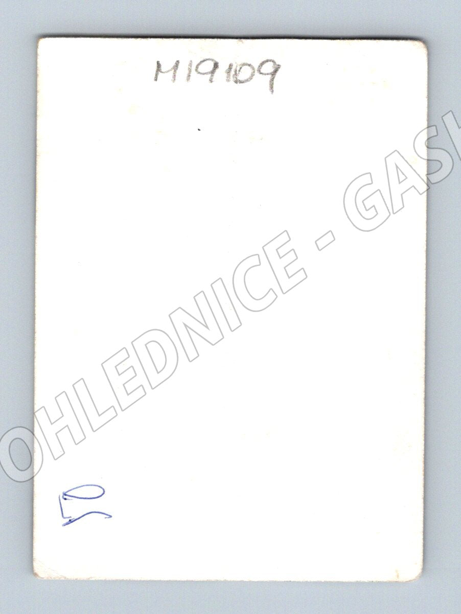 Pohlednice dvě osoby v přátelském objetí (M19109)