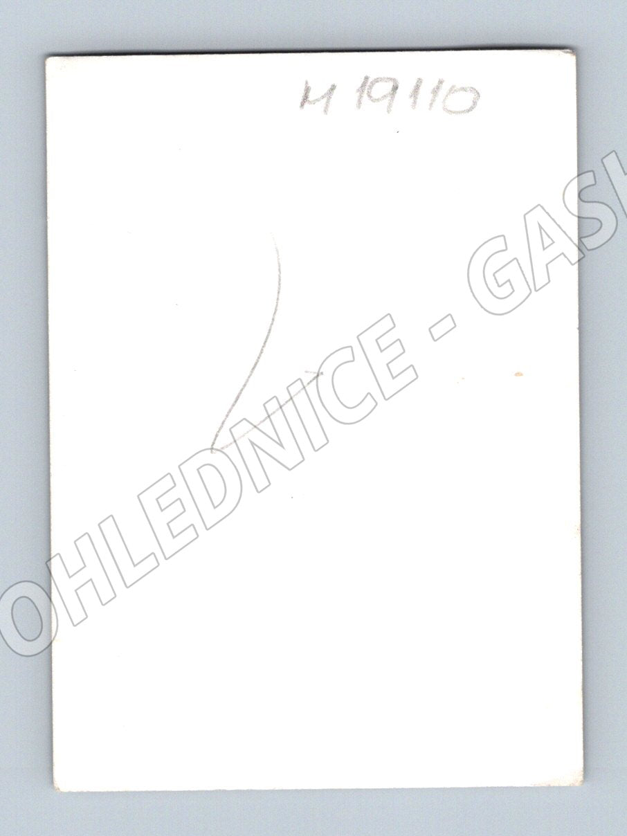 Pohlednice žena portrét černobílá (M19110)