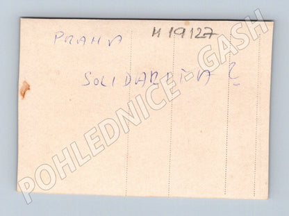 Pohlednice Praha obchod ženy Solidarita malý formát (M19127)