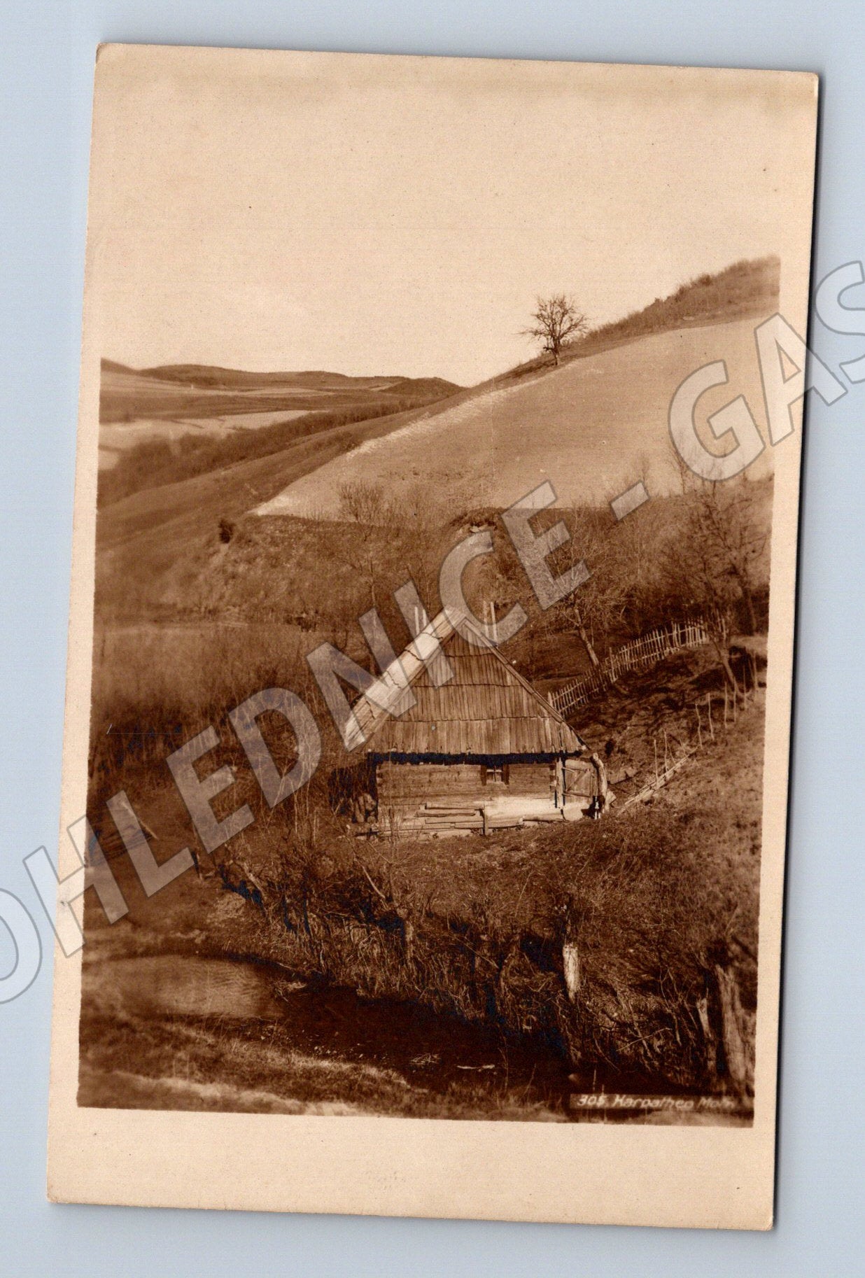 Pohlednice Karpaty etnografická lidová architektura (M19194)