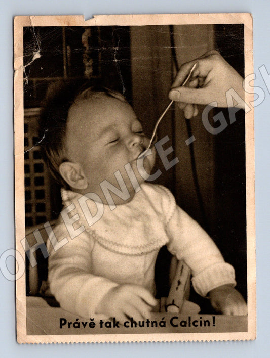 Pohlednice Calcin Děčín ČSR dítě s lžičkou lékárenská reklama (M19489)