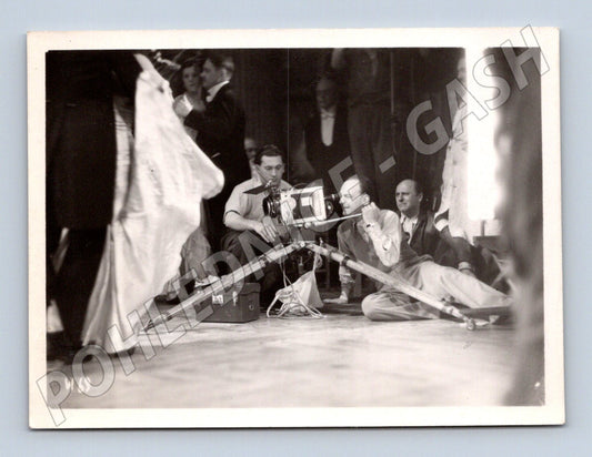 Pohlednice režisér Willy Foret při natáčení filmu cca 1958 (M19588)