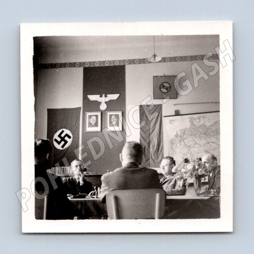 Pohlednice 2. světová válka nacistické jednání interiér histo (M19627)