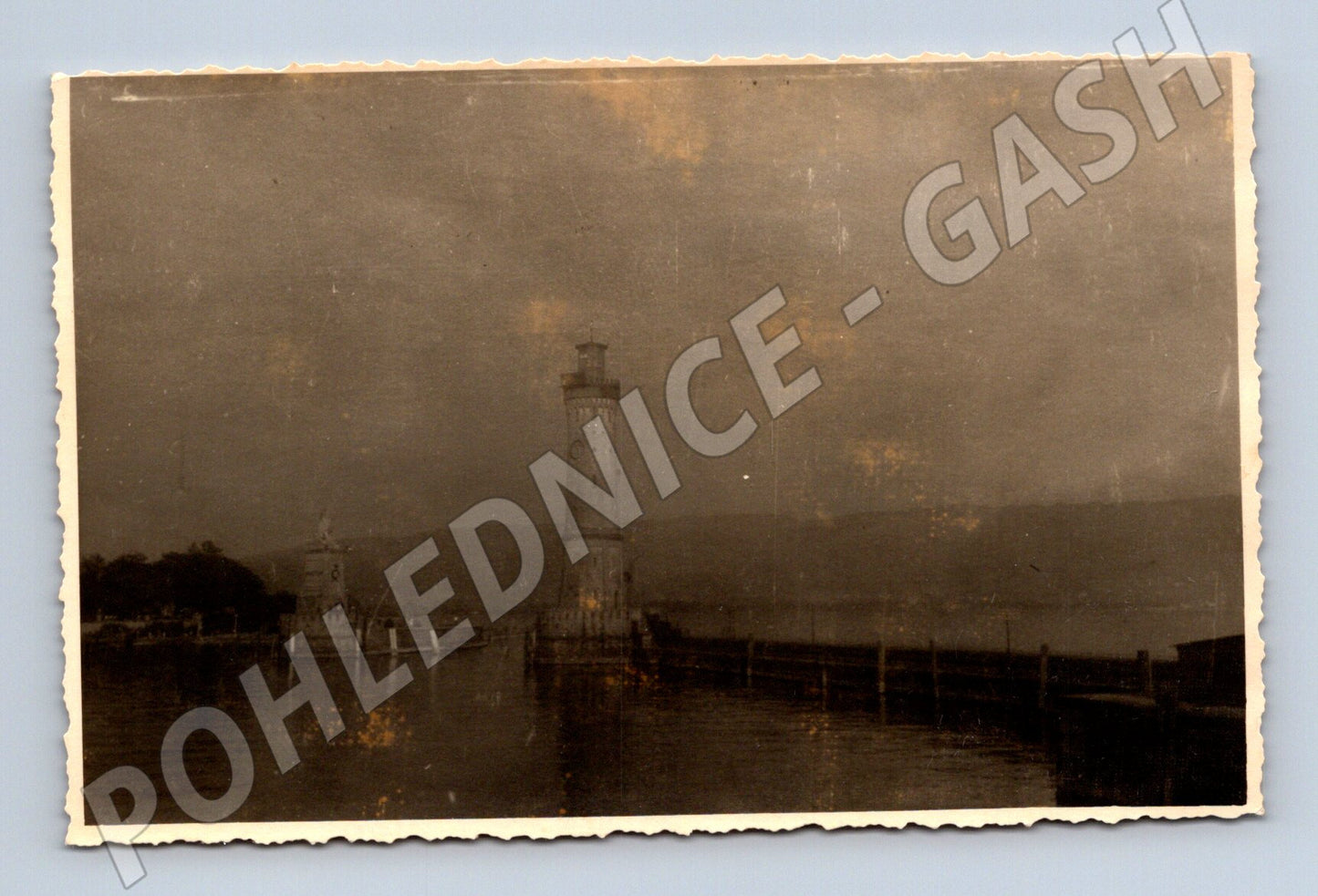 Pohlednice Starý přístavní maják a lev Bodamské jezero vodní  (M19668)