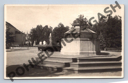 Pohlednice Františkovy Lázně fontána (M1977)