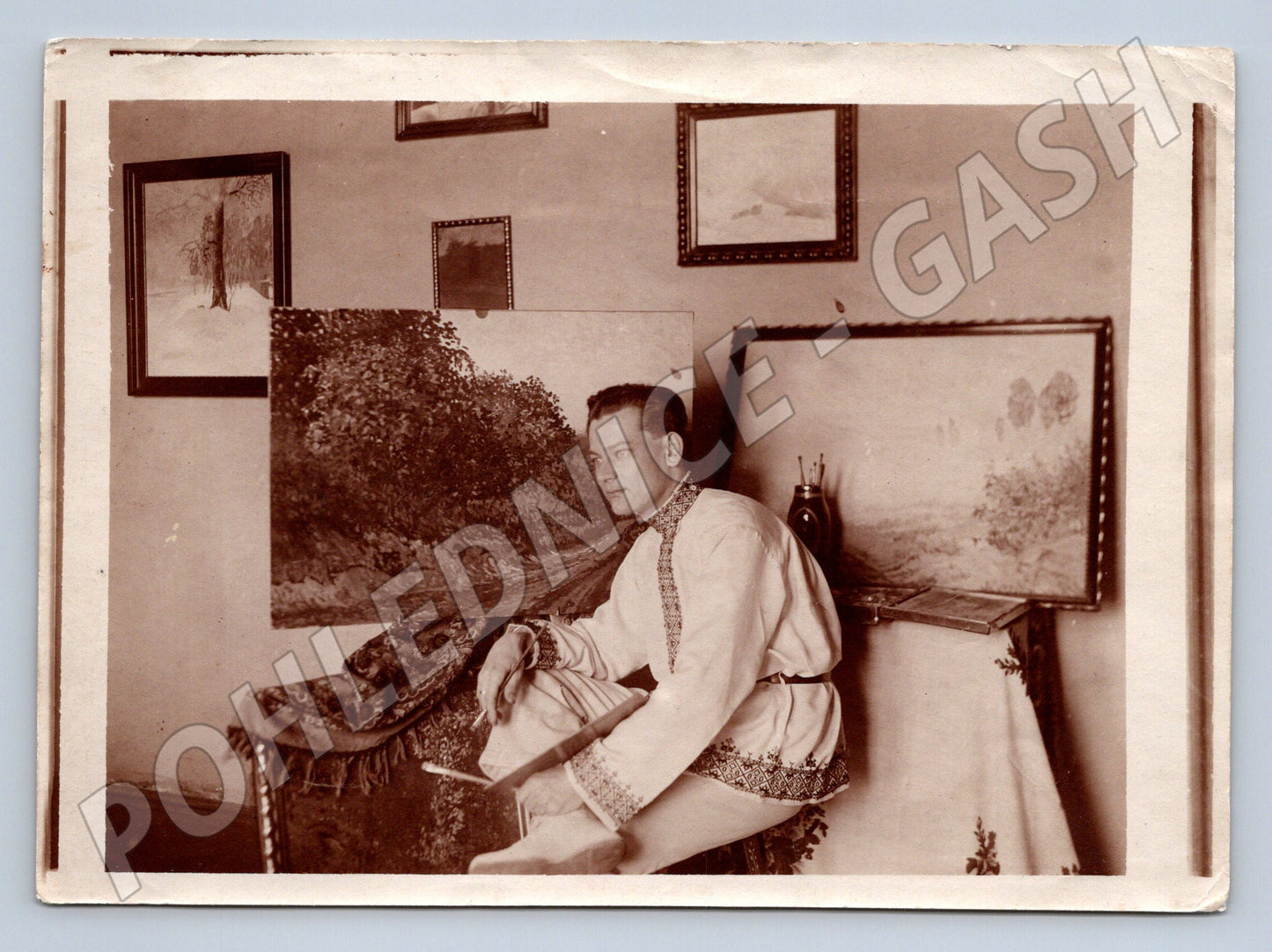 Pohlednice muž v kroji etnografie černobílá (M19795)