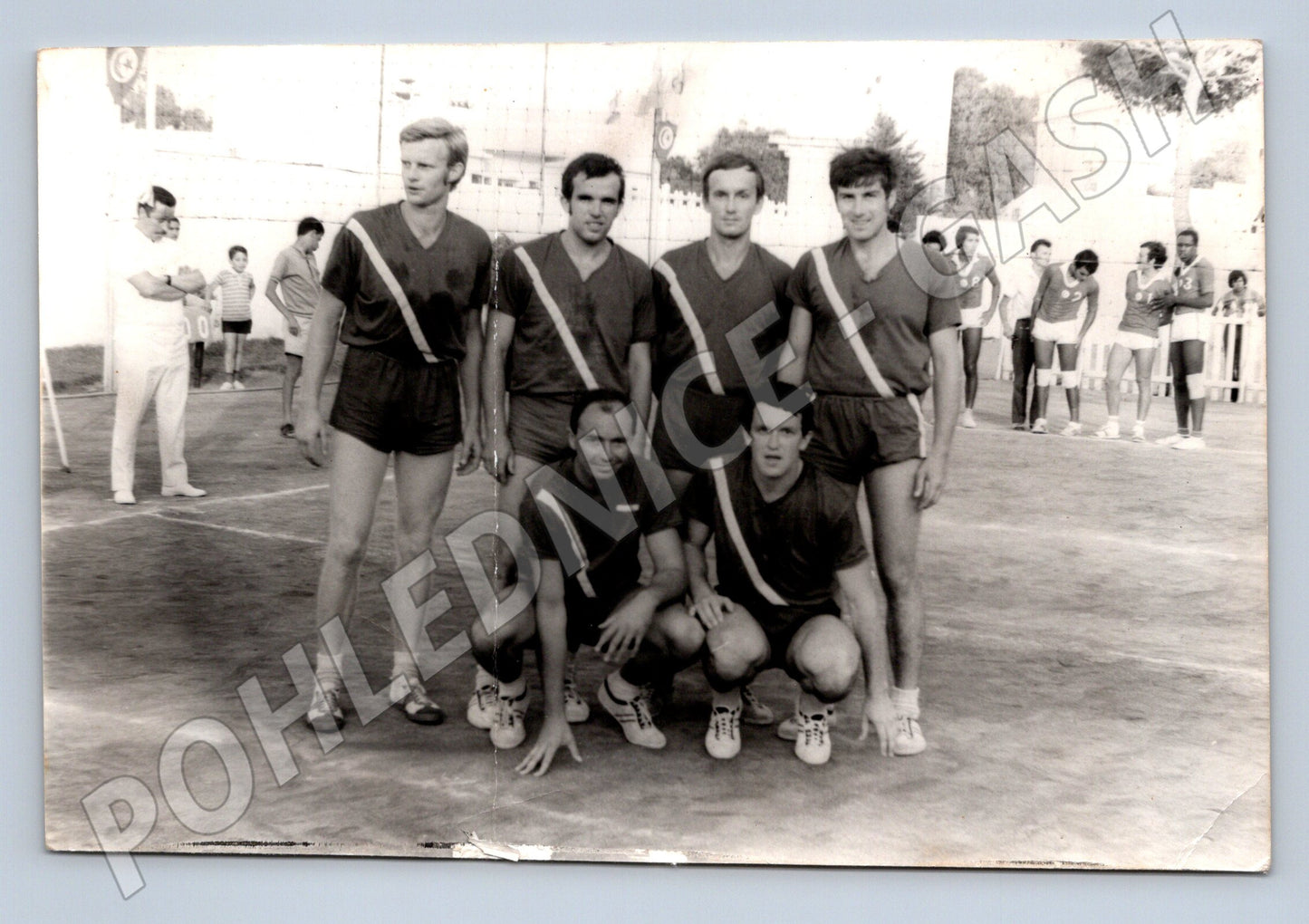 Pohlednice sportovní tým na hřišti 60 80 léta (M19816)