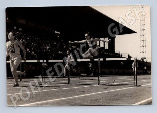 Pohlednice atletika běh přes překážky stadion ČSR (M19819)