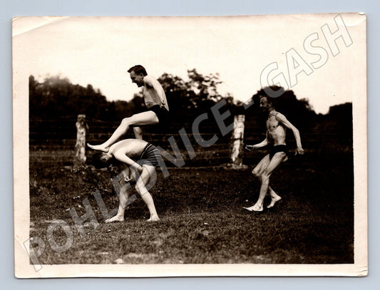 Pohlednice Hra mladých mužů na louce Užhorod (M19823)