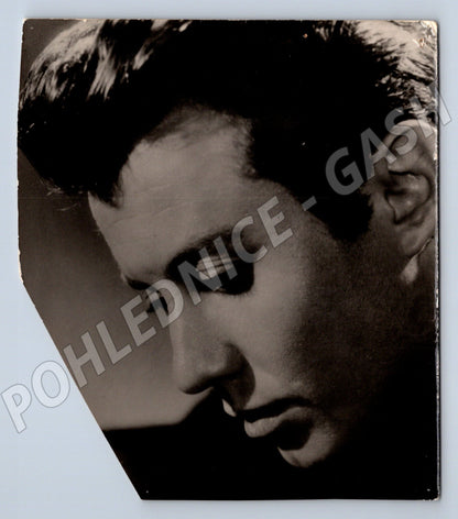 Pohlednice portrét herce černobílá atypický formát (M19860)