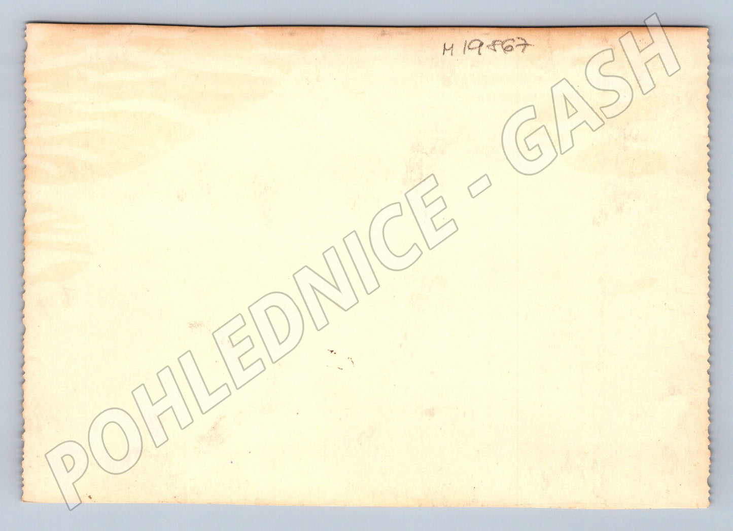 Pohlednice Etnografická žena s dítětem venkov (M19867)