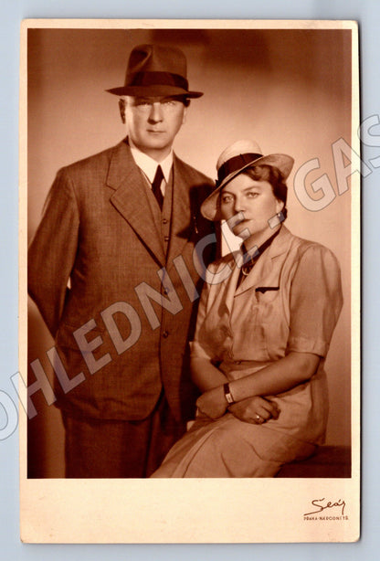 Pohlednice Elegantní historická portrét páru Kosák Praha (M19878)