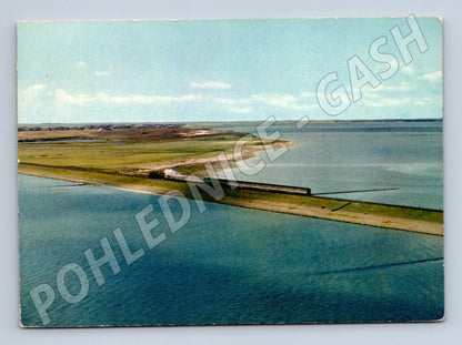 Pohlednice Sylt Hindenburgdamm vlak na hrázi Německo (M19896)