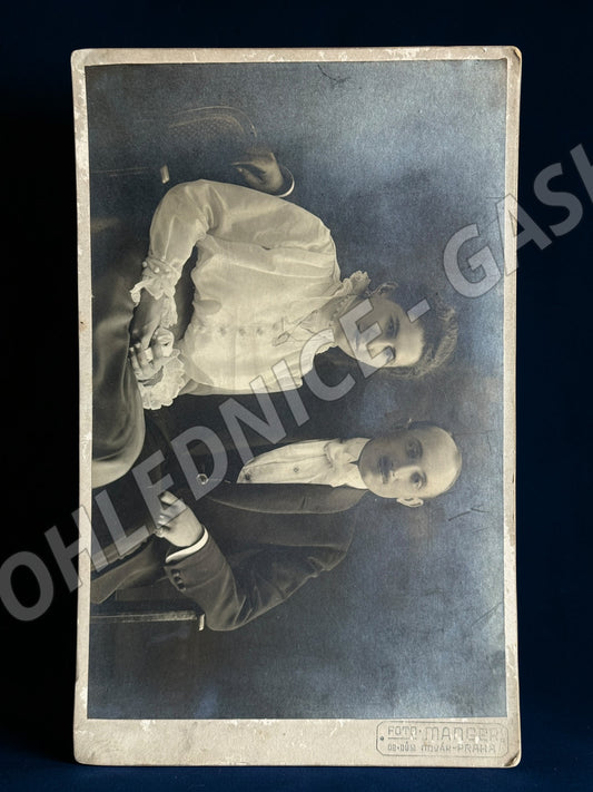 Stará fotografie Praha manželský pár ateliér Manger (M19908)