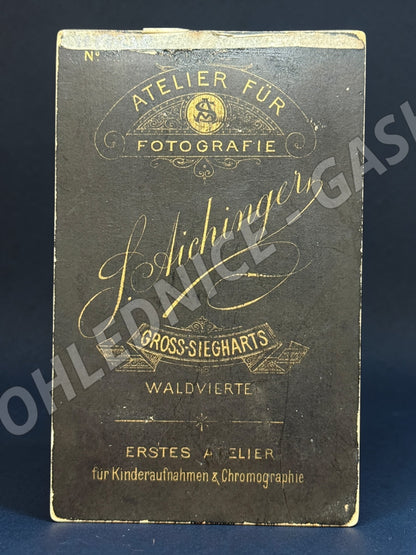 Fotografie Gross-Siegharts muž s knírem ateliér J. Aichinger (M19938)